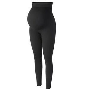 Lot of 6 Maternity Leggings Size Large)
